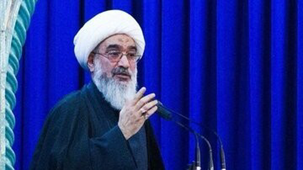 امام‌جمعه بوشهر: مسوولان به یاوه‌گویی‌های سران آمریکا توجه نکنند