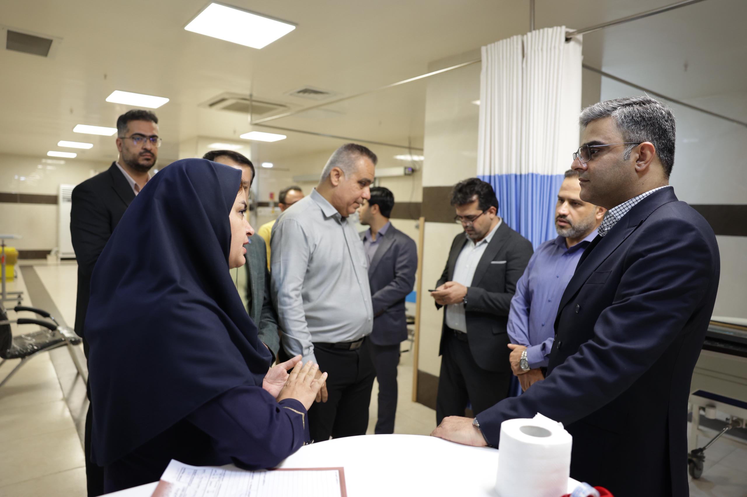 رئیس دانشگاه علوم پزشکی بوشهر: باید از تمام ظرفیت‌ها برای ارائه خدمات باکیفیت و کاهش نیاز بیماران به سفر به دیگر استان‌ها استفاده کنیم
