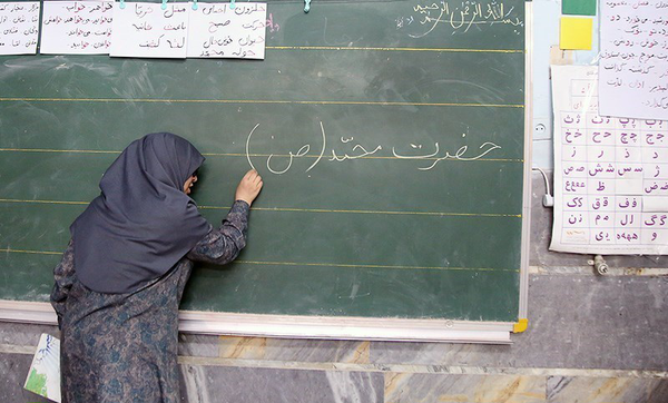 فعالیت ۸ هزار معلم بسیجی در بوشهر